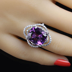 Cocktail ring of sparkling Amethyst and Diamonds
