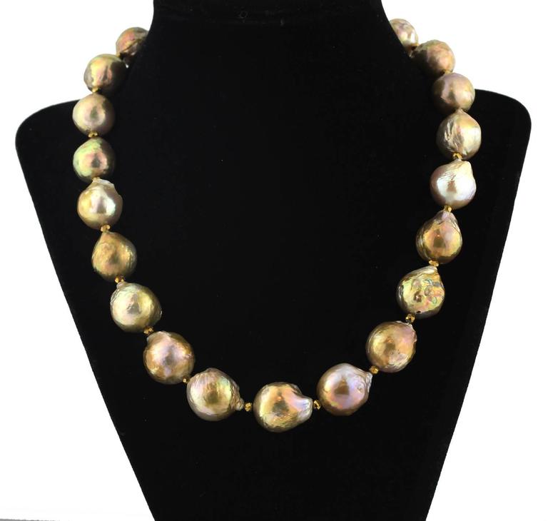 Stunning golden wrinkle Pearl necklace