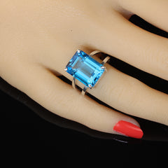 Elegant Emerald cut Swiss Blue Topaz, 11.74Ct, in Sterling Silver Ring